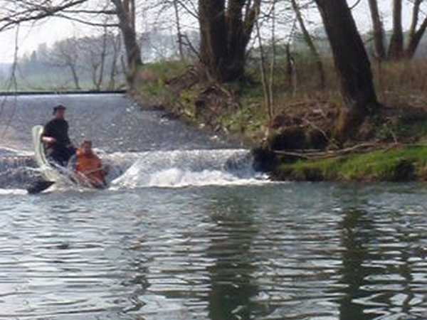 Nethe: Wehr Amelunxen